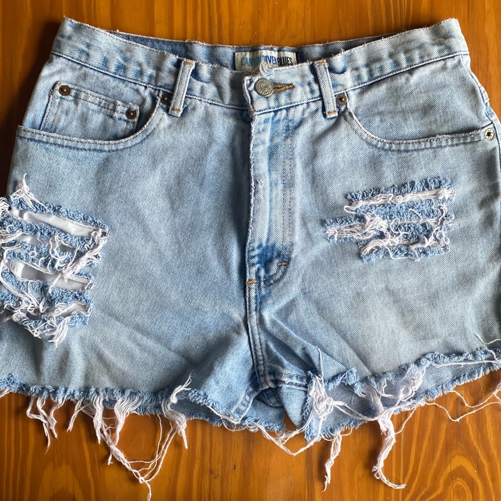 High waisted cut off